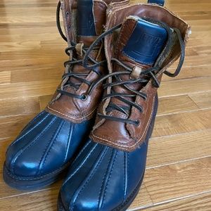 Frye Veronica Shearling Lined Duck Boots